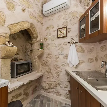 Tholos Villa *